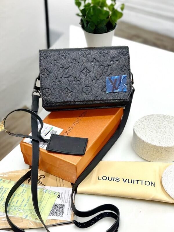 Louis Vuitton Sidebag