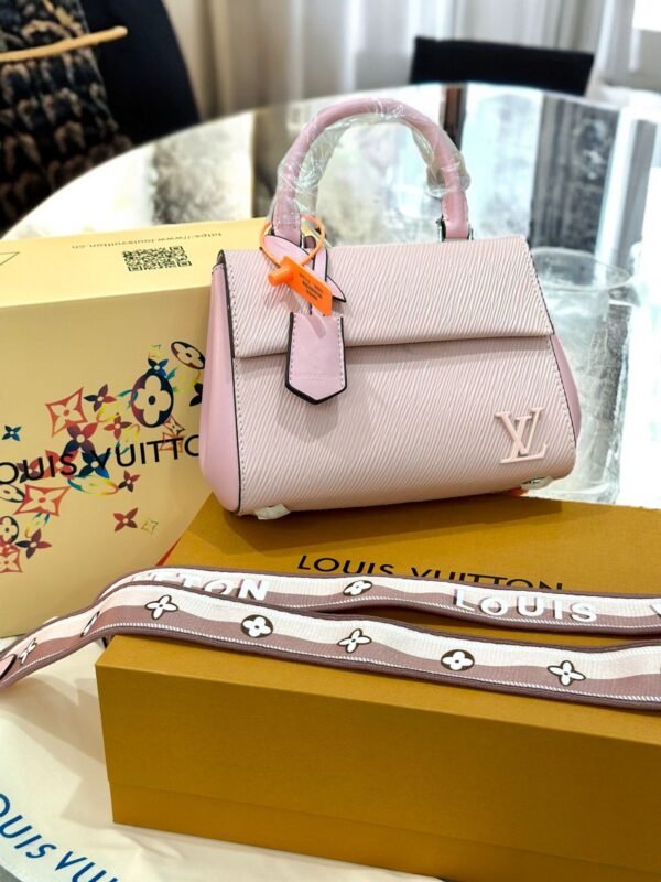 Louis Vuitton Handbags