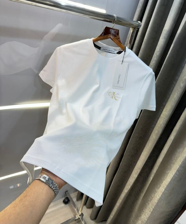 Calvin Klein Tshirt - Image 2