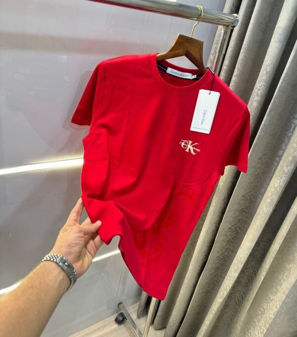 Calvin Klein Tshirt