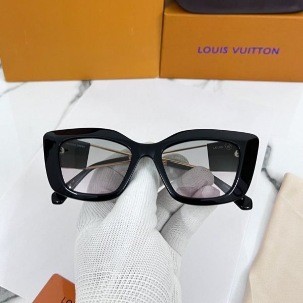 Louis Vuitton Sunglass - Image 3