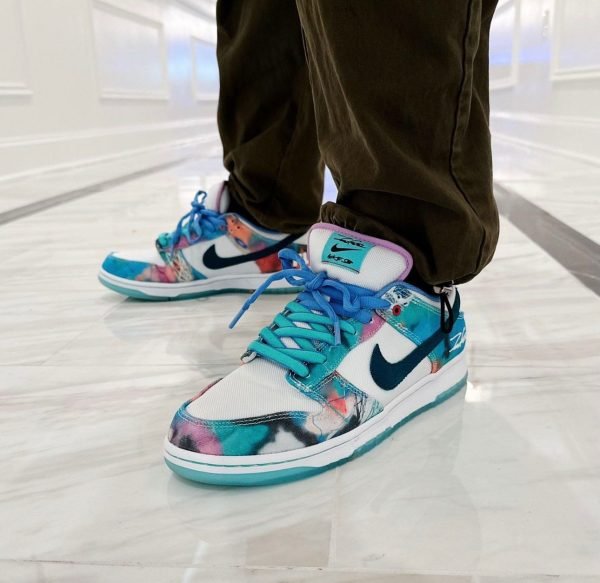 Nike SB Dunk Low - Image 5