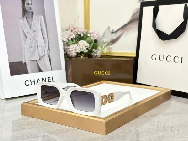 Gucci Sunglass