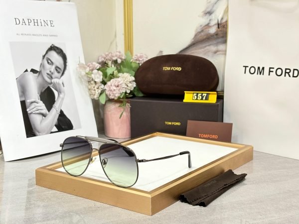 Tomford  Sunglass - Image 3