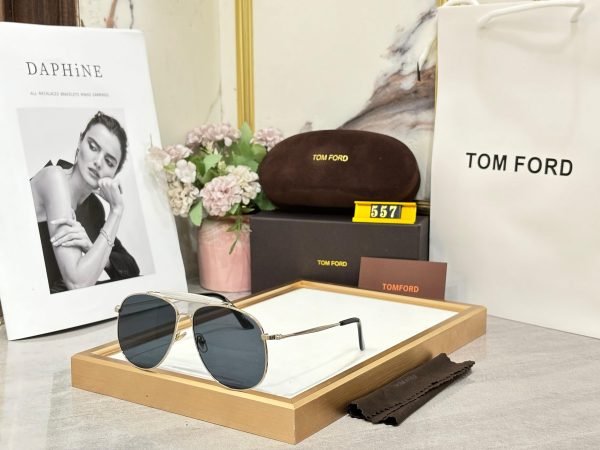 Tomford  Sunglass