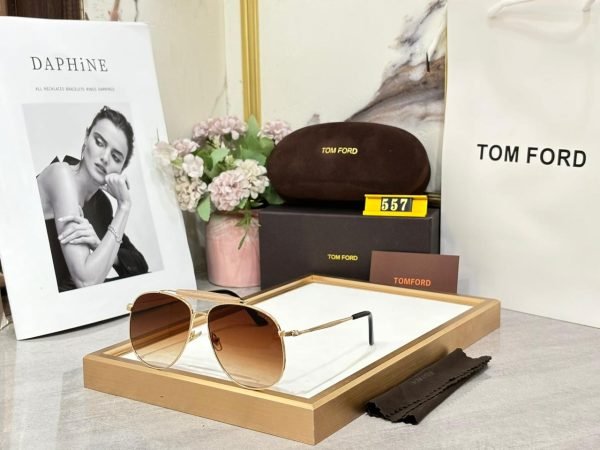 Tomford  Sunglass