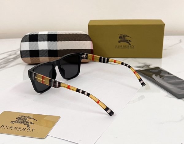 Burberry Wayfarer Sunglass - Image 2