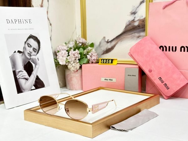 Miu Miu Sunglass - Image 4