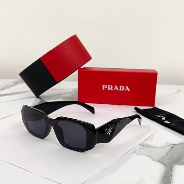 Prada Wayfarer Sunglass