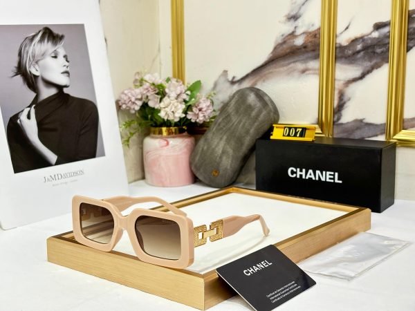 Chanel Sunglass