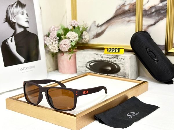 Oakley Sports Sunglass - Image 3