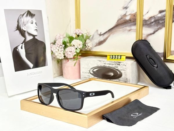 Oakley Sports Sunglass - Image 7