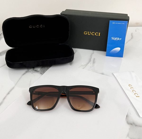 Gucci Wayfarer Sunglass - Image 5