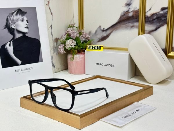 Marc & Jacob Sunglass - Image 6