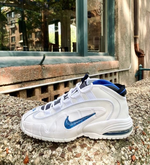 Nike Sneaker