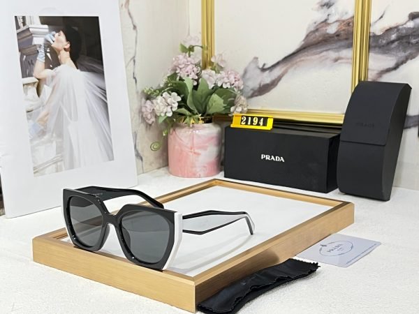 Prada Sunglass
