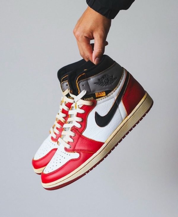 Nike Airjordan 1 Chicago Shadow - Image 2