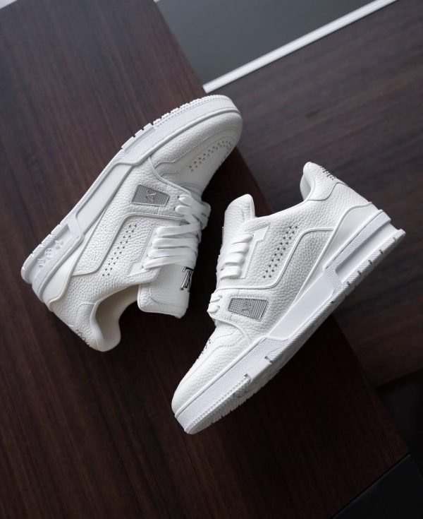 Louis Vuitton Trainer - Image 2