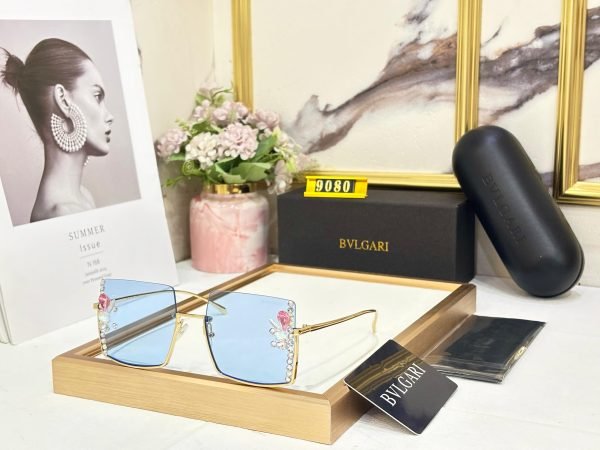 Gucci Pearl Sunglass - Image 3