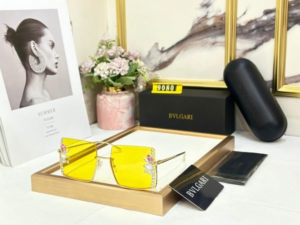 Gucci Pearl Sunglass