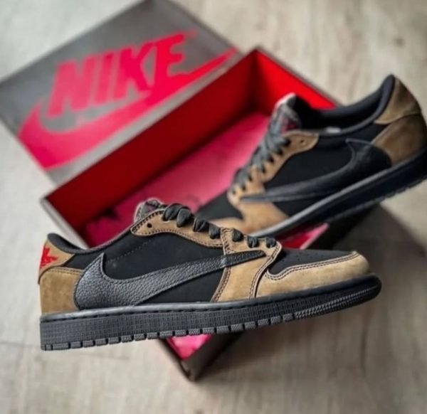 Nike Airjordan 1 - Image 2