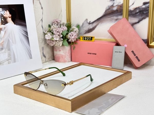 Miu Miu Sunglass - Image 4