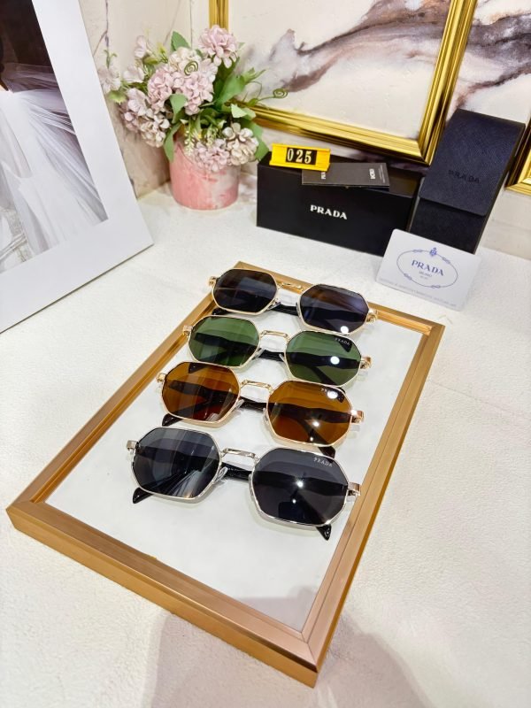 Prada - Image 7