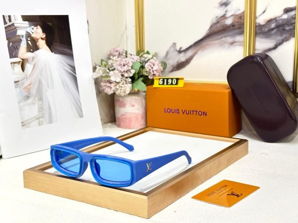 Louis Vuitton - Image 4