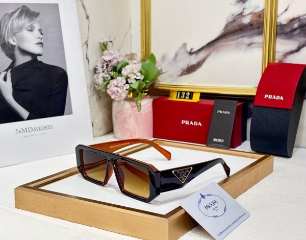 Prada - Image 3