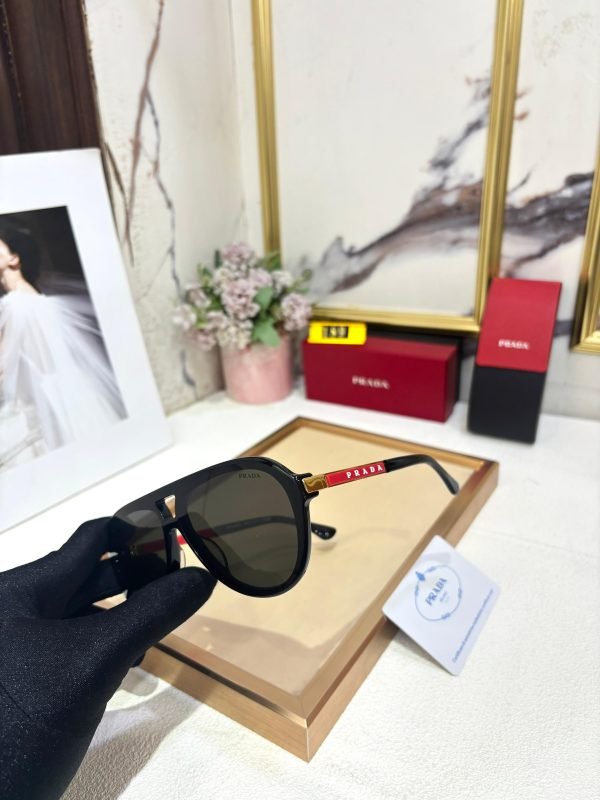 Prada Aviator - Image 2