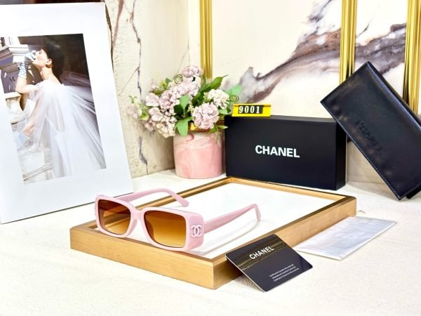 Chanel - Image 2