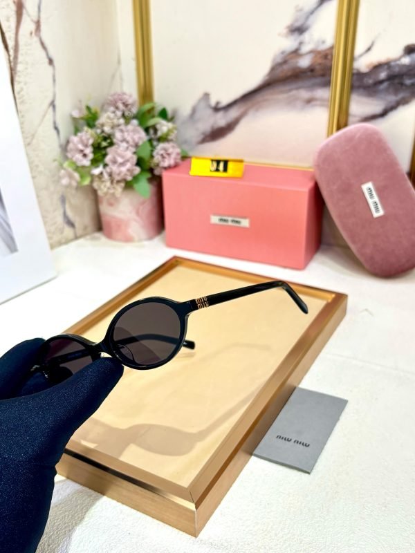 Miu Miu - Image 4