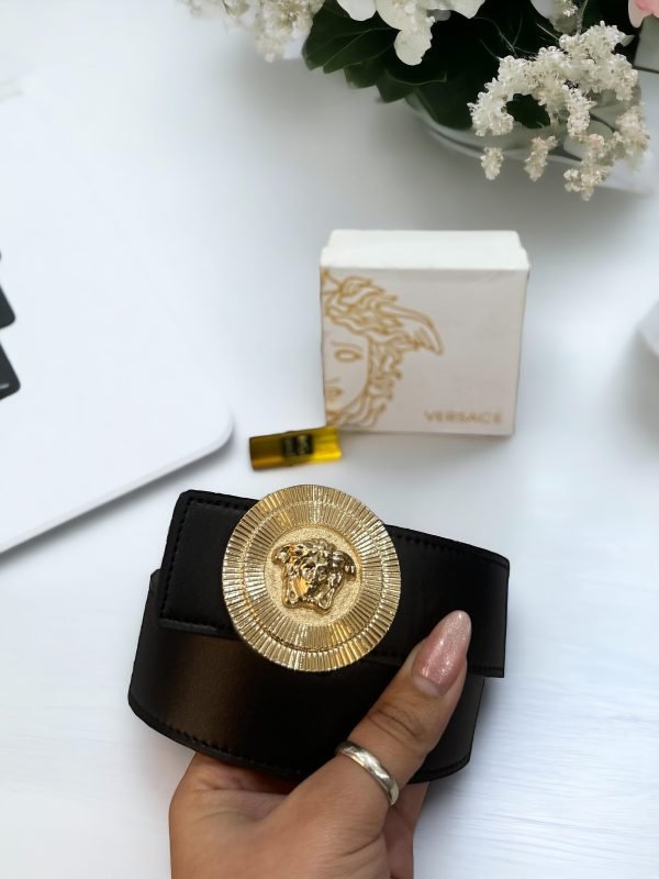 VERSACE