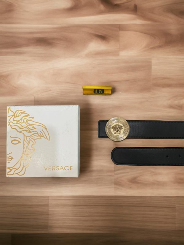 VERSACE - Image 3