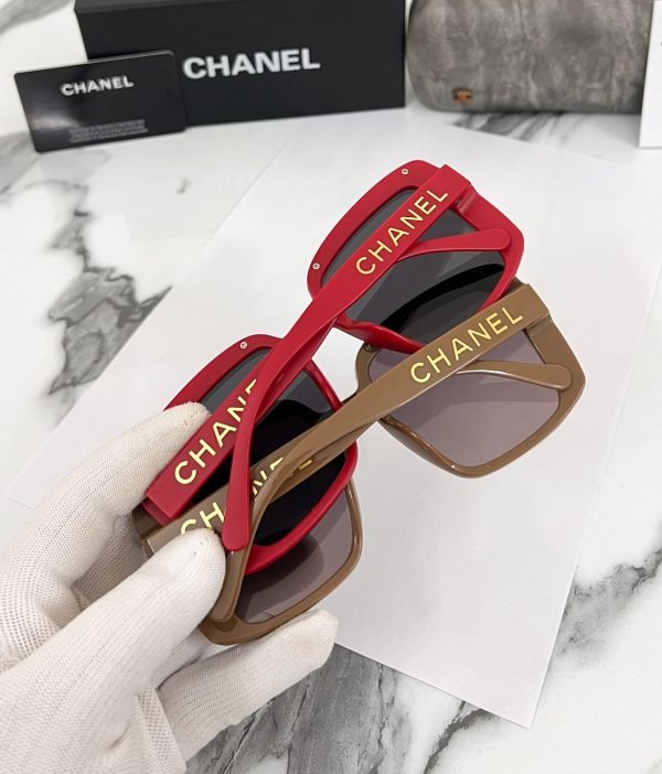 Chanel - Image 2