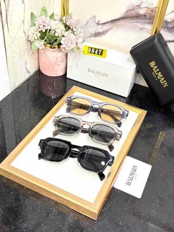 BALMAIN - Image 3