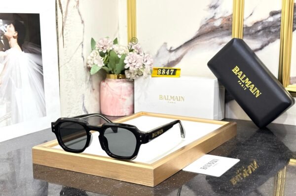 BALMAIN - Image 2