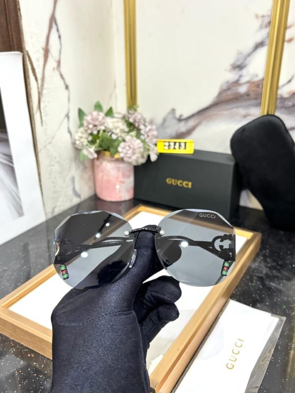 Gucci - Image 2