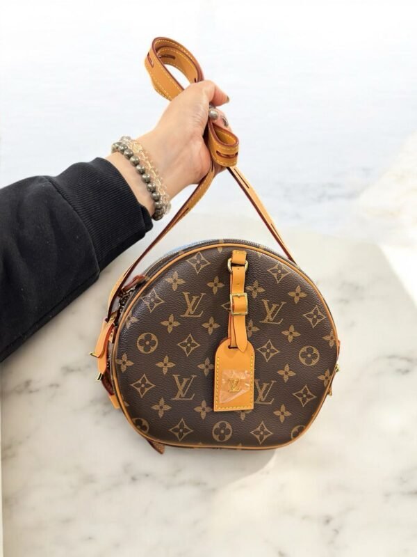 LOUIS VUITTON BOITE CHAPEAU