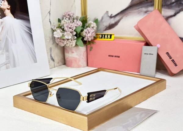 MIU MIU