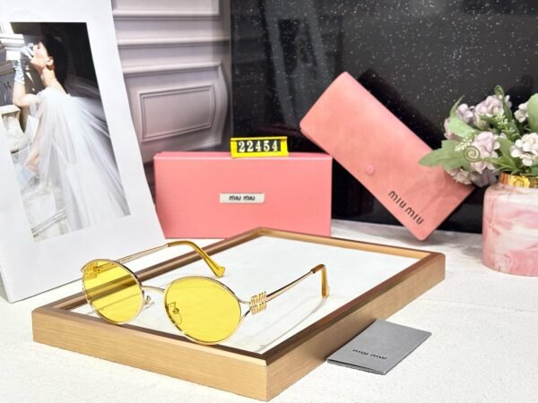 MIU MIU - Image 5