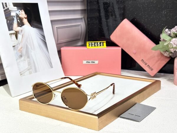 MIU MIU - Image 6