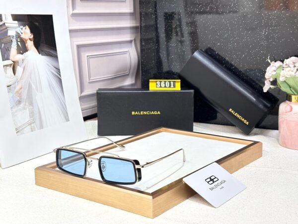 BALENCIAGA - Image 2