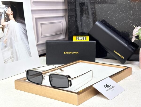 BALENCIAGA - Image 4