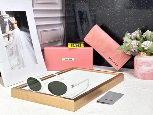 MIU MIU
