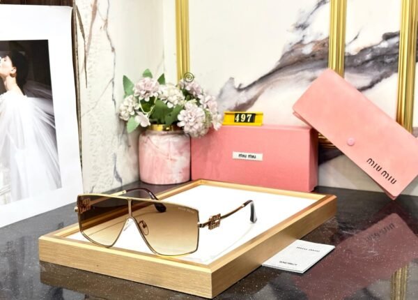 Miu Miu Sunglass - Image 4