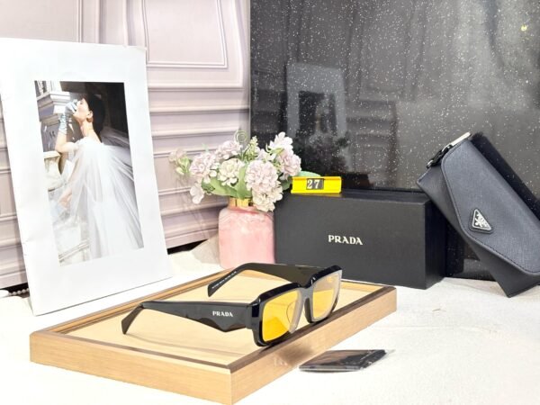 PRADA - Image 2