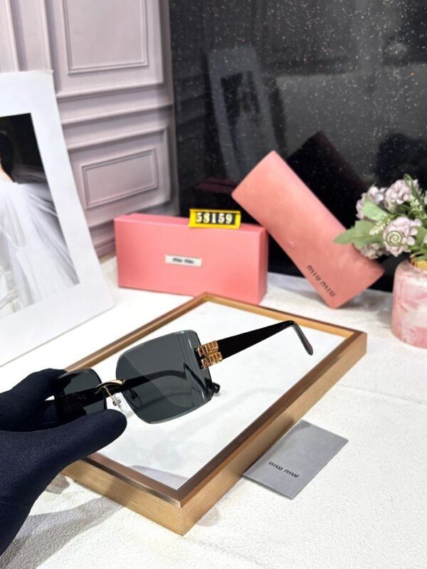 MIU MIU - Image 2
