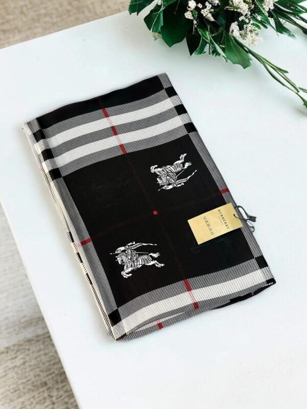 BURBERRY  SILK STOLE - Image 4