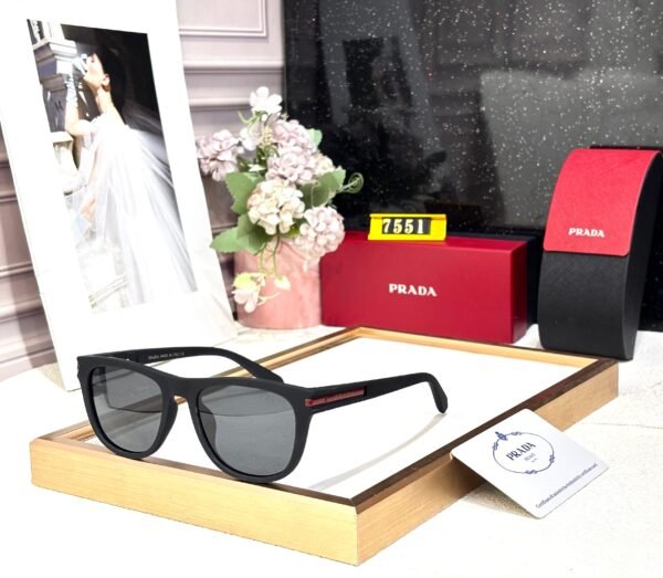PRADA - Image 4